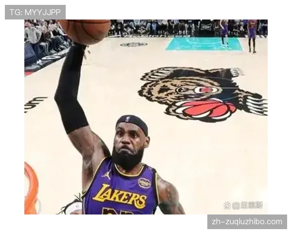 詹姆斯半场18分4篮板6助攻3抢断：湖人收官战节奏